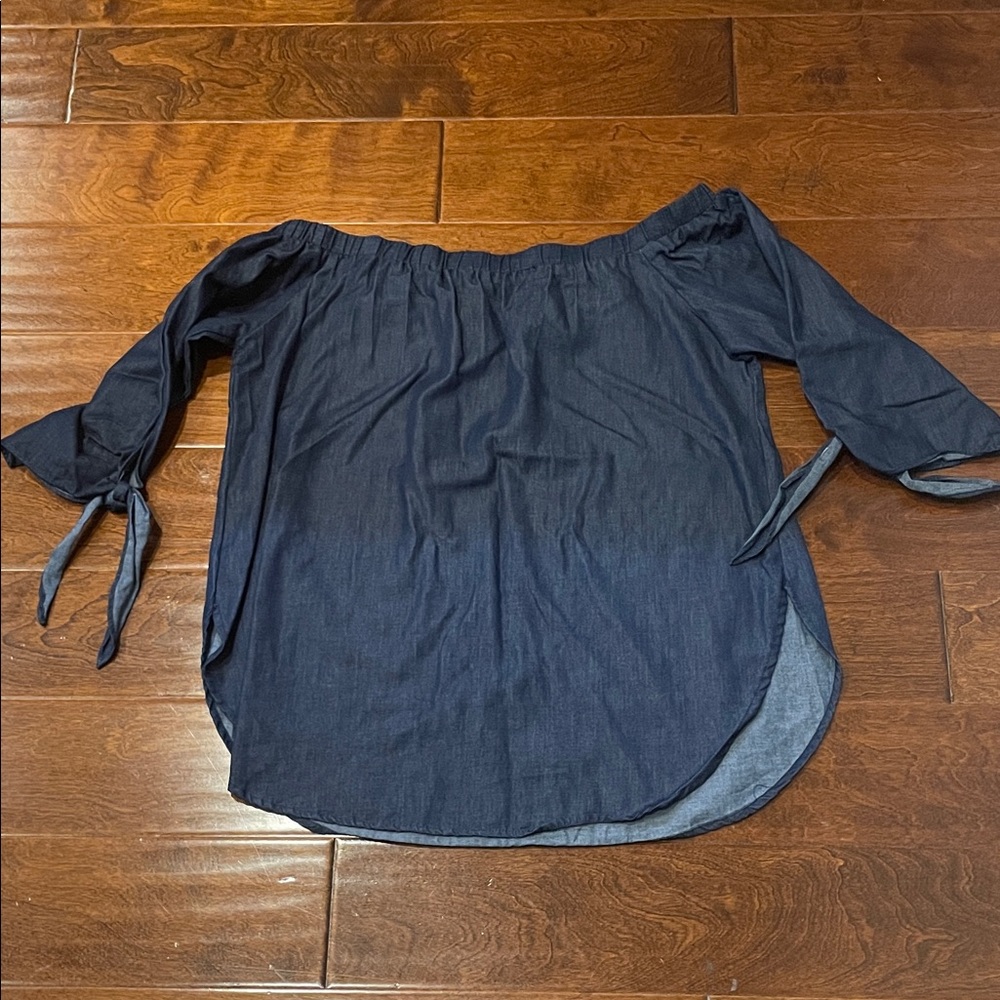 Elegant Off-Shoulder Navy Blouse